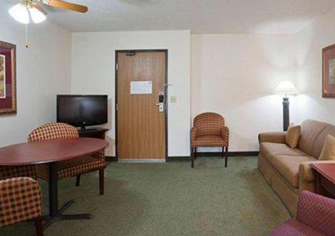 Norwood Inn & Suites Eagan St Paul & Mall Of America Exterior photo